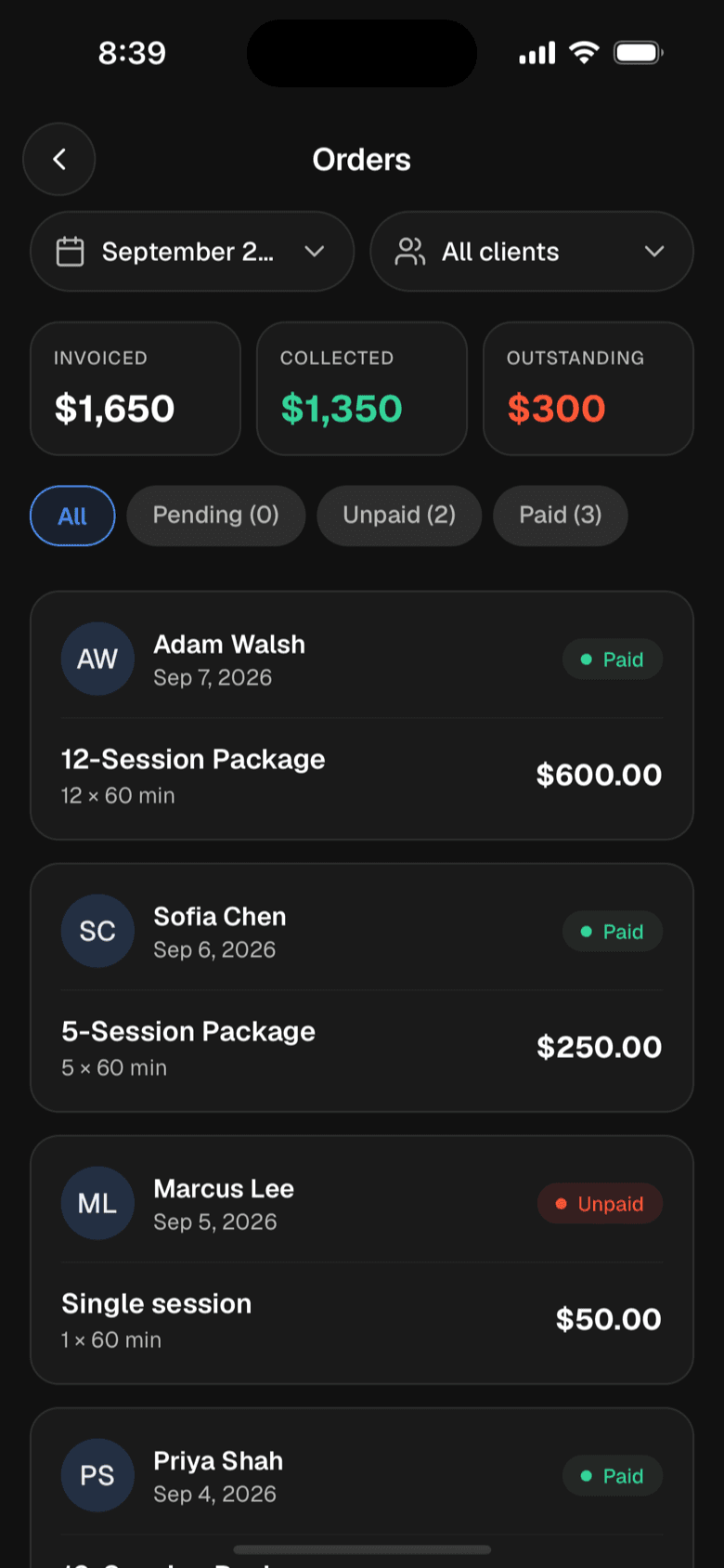 Traqqo orders screen showing invoiced, collected and outstanding totals for the month
